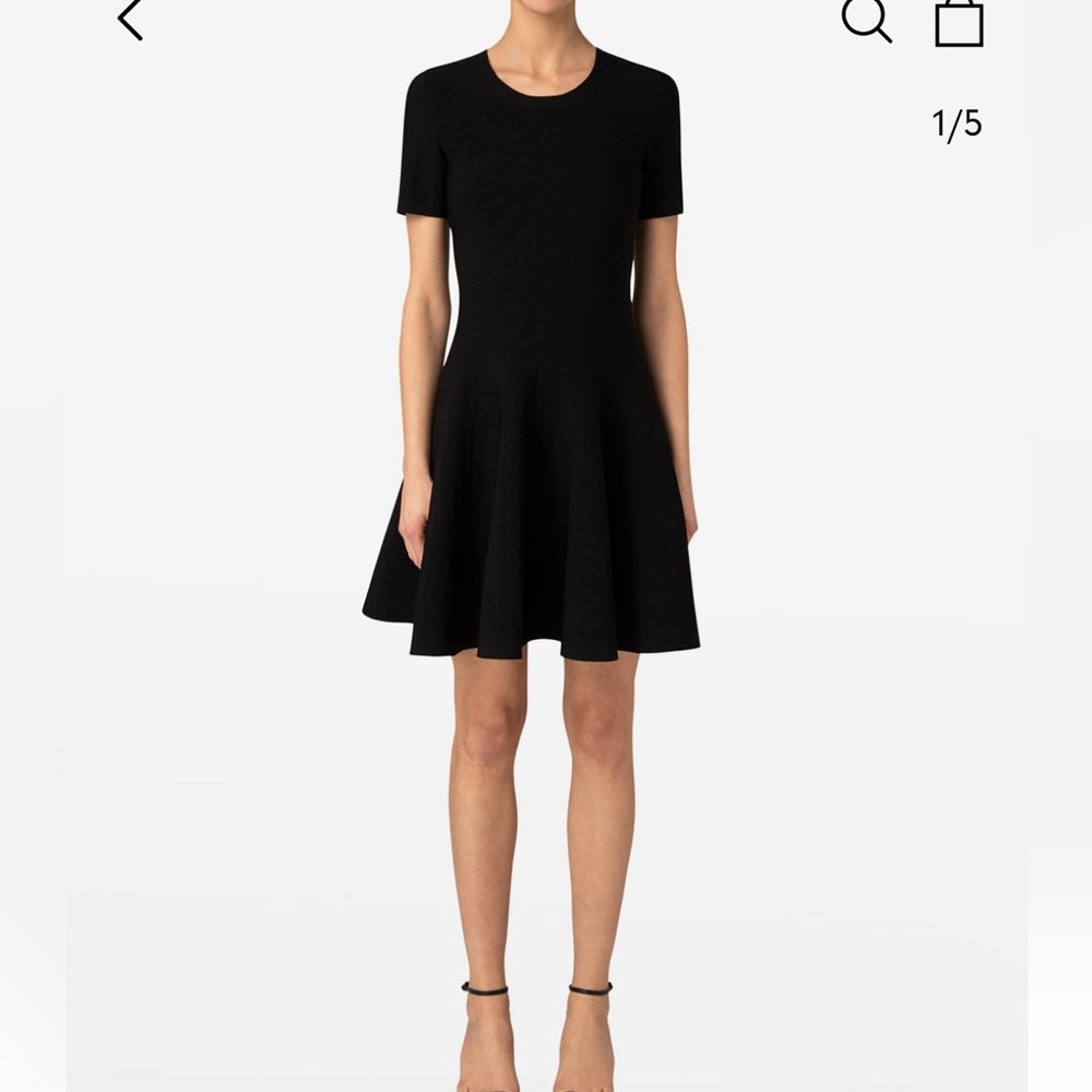 AKRIS PUNTO embossed fit and flare scuba navy dress. Size 2